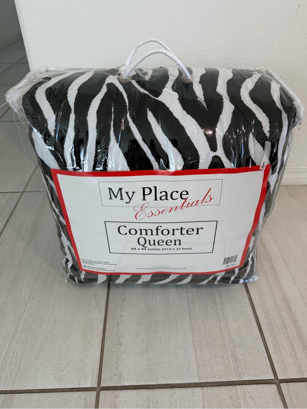 Place Zebra Print Comforter - Black and White